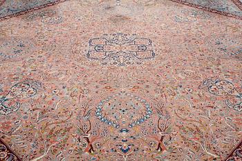 MATTA, Old Isfahan, ca 416 x 305 cm (samt kortsidorna med 5,5 respektive 7 cm slätväv).