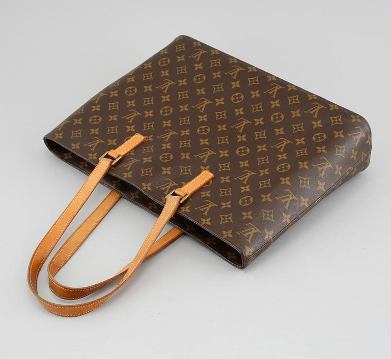 VÄSKA Louis Vuitton.
