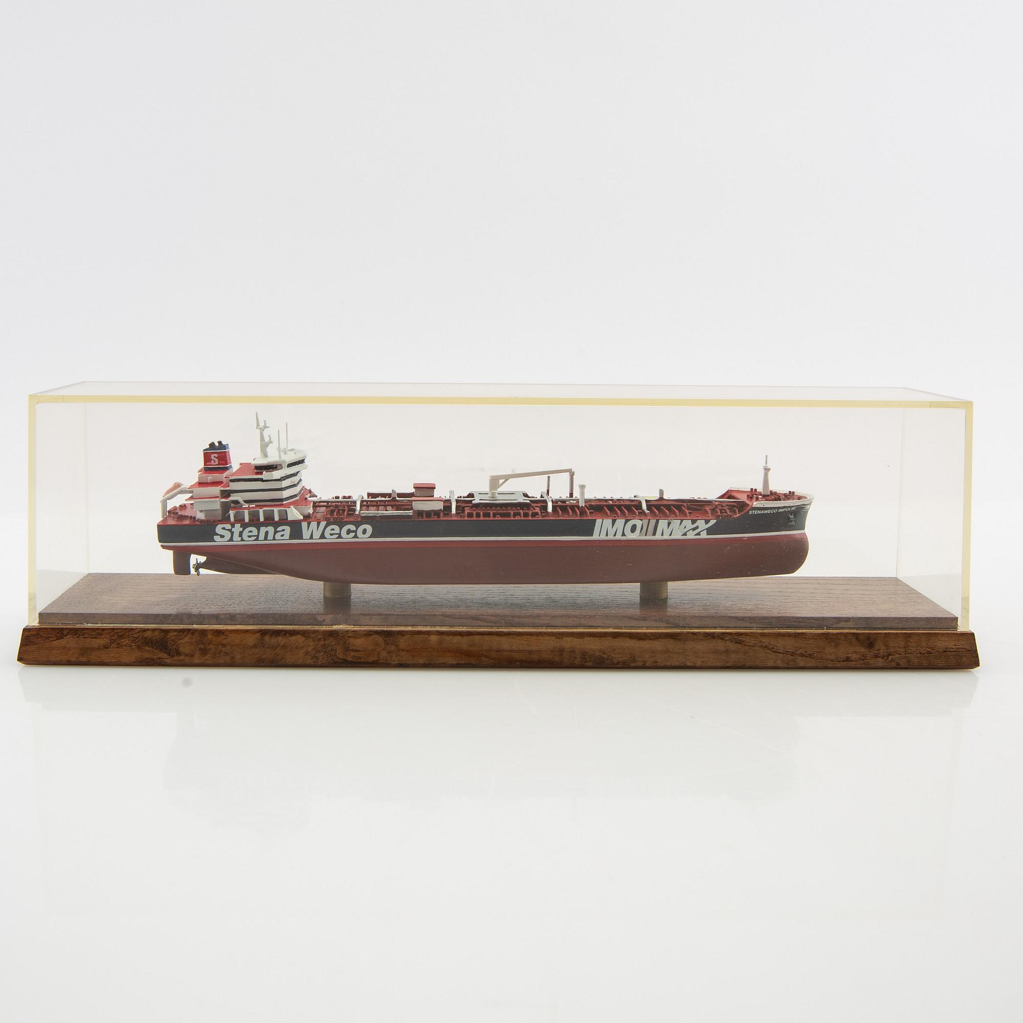 Modellbåt "Stena Weco" Modelbau Conrad sent 1900-tal.