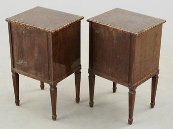 SÄNGBORD, ett par, Ferdinand Lundquist & Co, Göteborg, 30/40-tal.