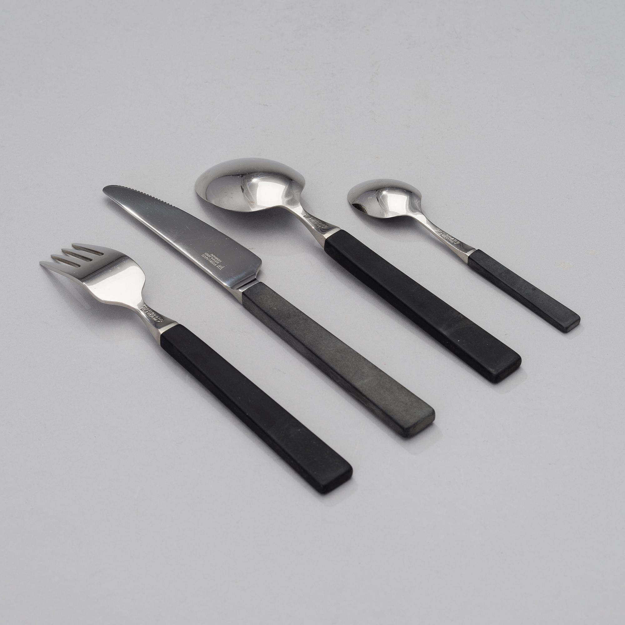 A set of Bertel Gardberg Triennale cutlery, 24 pcs, Fiskars, Finland. Designed 1956-57.