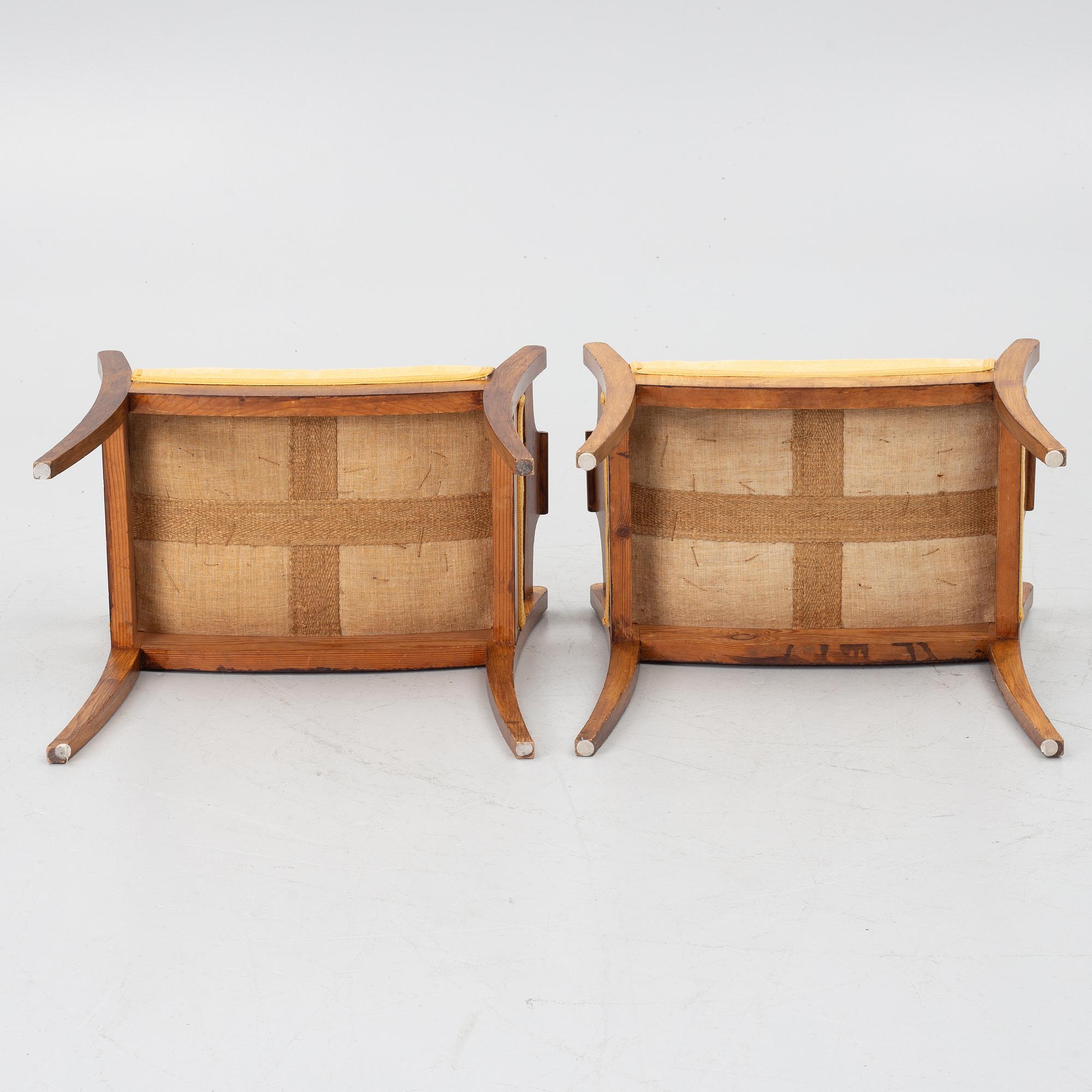 A pair of banquettes, 19th century.