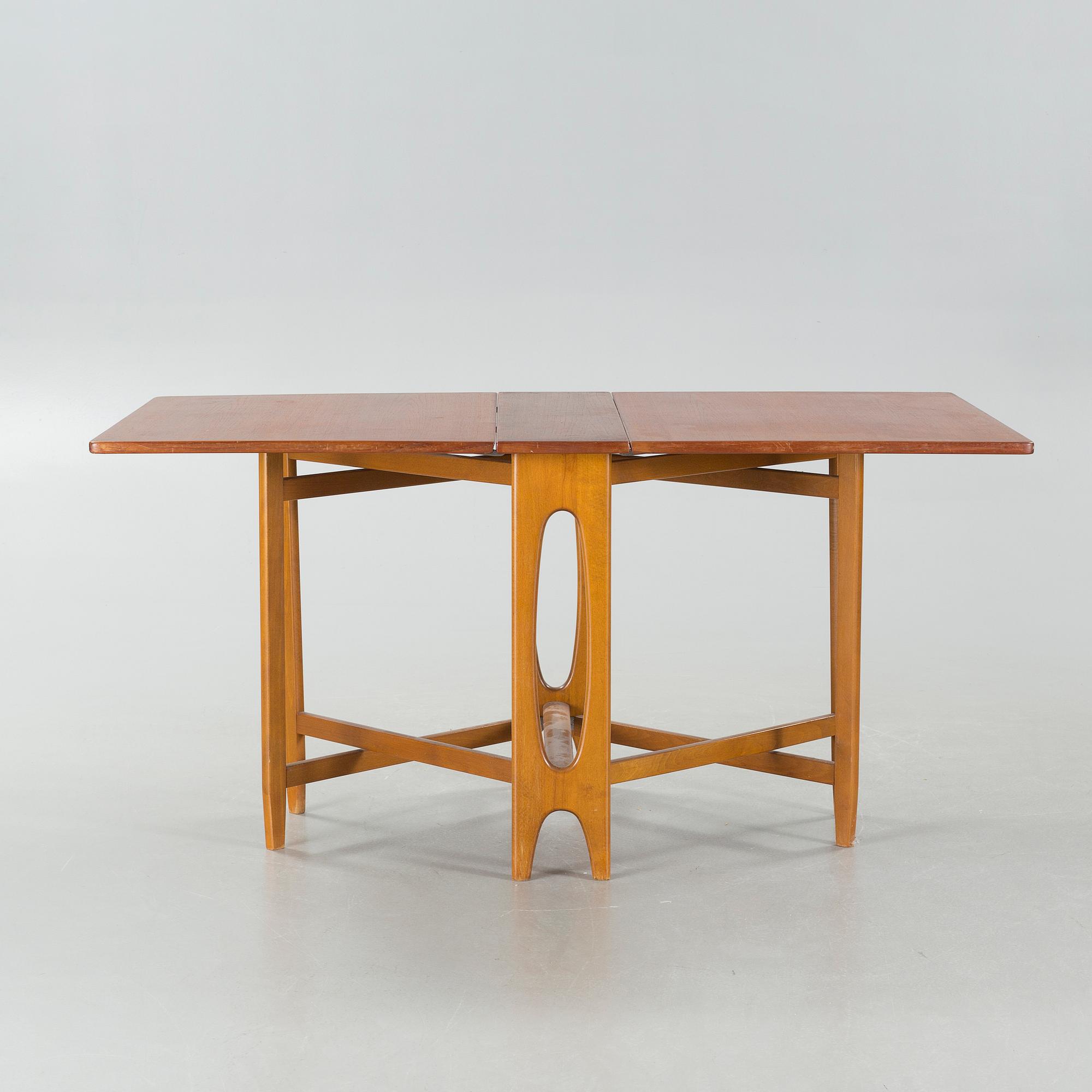 BENDT WINGE, a gateleg table, "Klaffebord nr. 2", Kleppe Møbelfabrikk, 1950/60s.