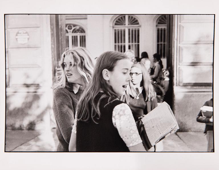 HENRI CARTIER-BRESSON, gelatin silver print, stamped by the photographer and Magnum Photos Incorporated a tergo.