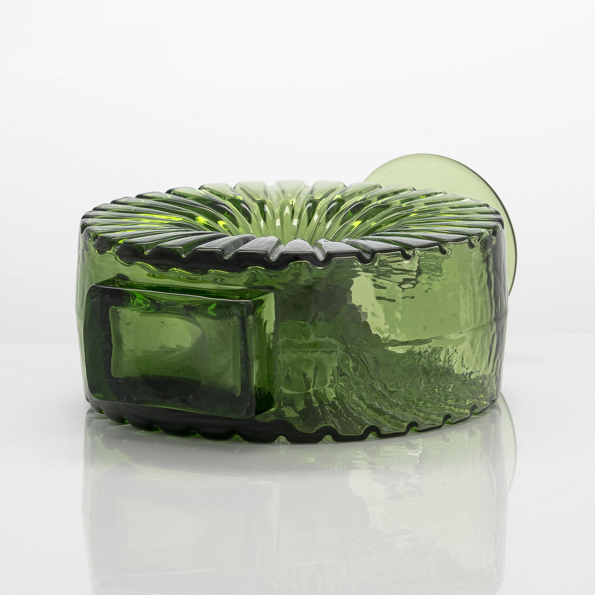 Helena Tynell, a Sun bottle for Riihimäen Lasi Oy. In production 1964-1974.