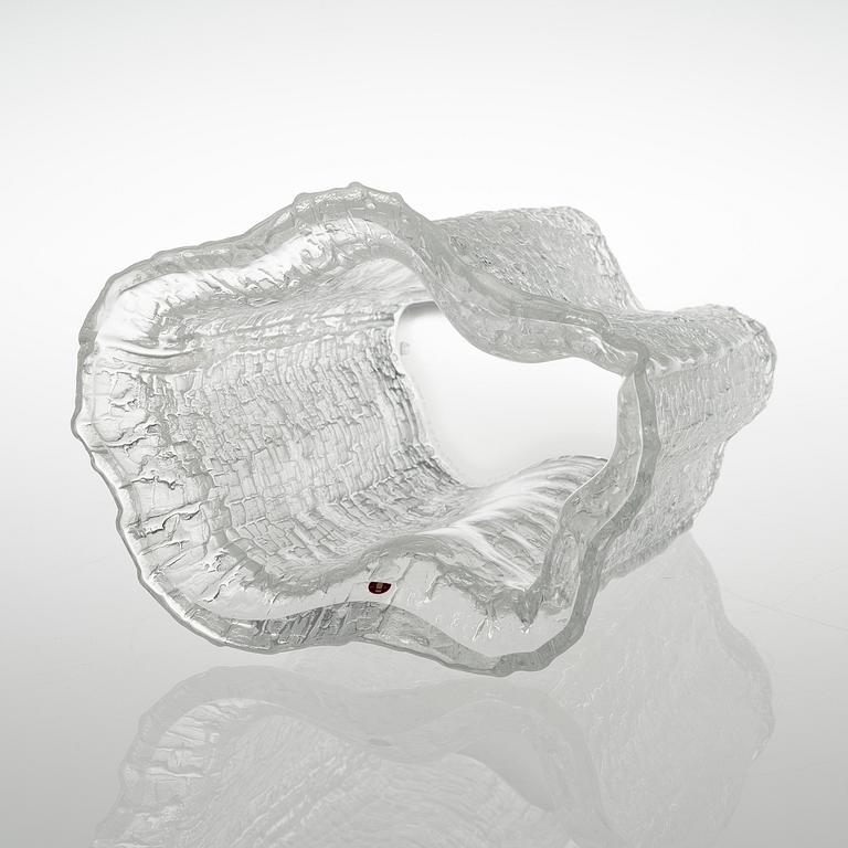 A TIMO SARPANEVA GLASS VASE, Finlandia-series, signed Timo Sarpaneva -3359.