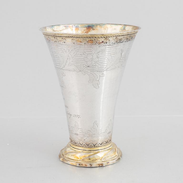 A Swedish parcel-gilt silver beaker, mark of Nils Grubb, Hudiksvall 1781.