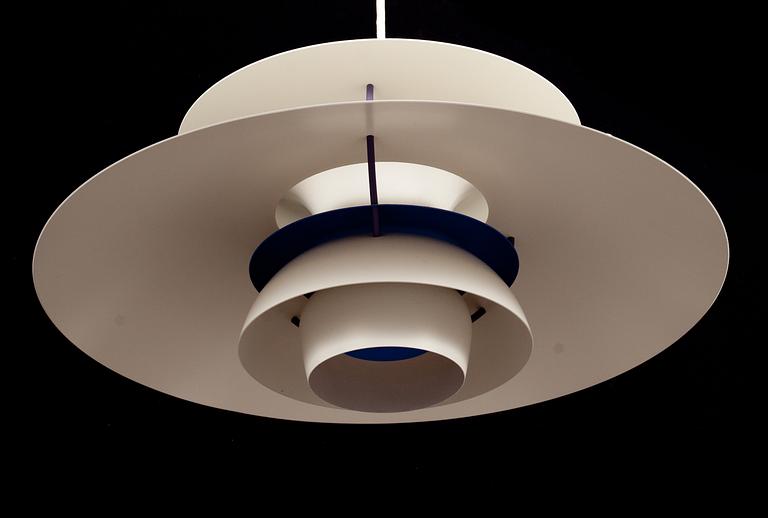 TAKLAMPA, "PH 5", Poul Henningsen för Louis Poulsen, Danmark, 1900-talets slut. Höjd 27 cm.