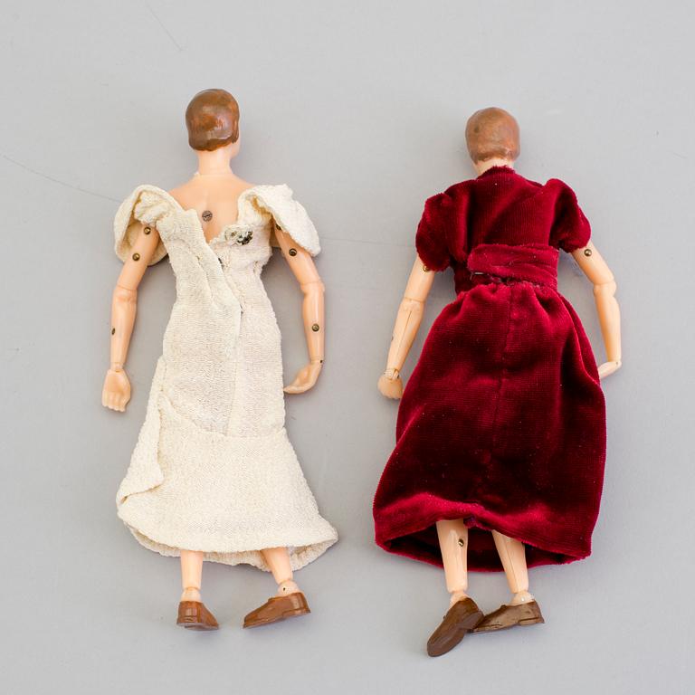 A lot of 15 pieces of doll house furniture by Berit Bergström, Nolbyn, Värmländskt hantverk, first half of the 20th cent.