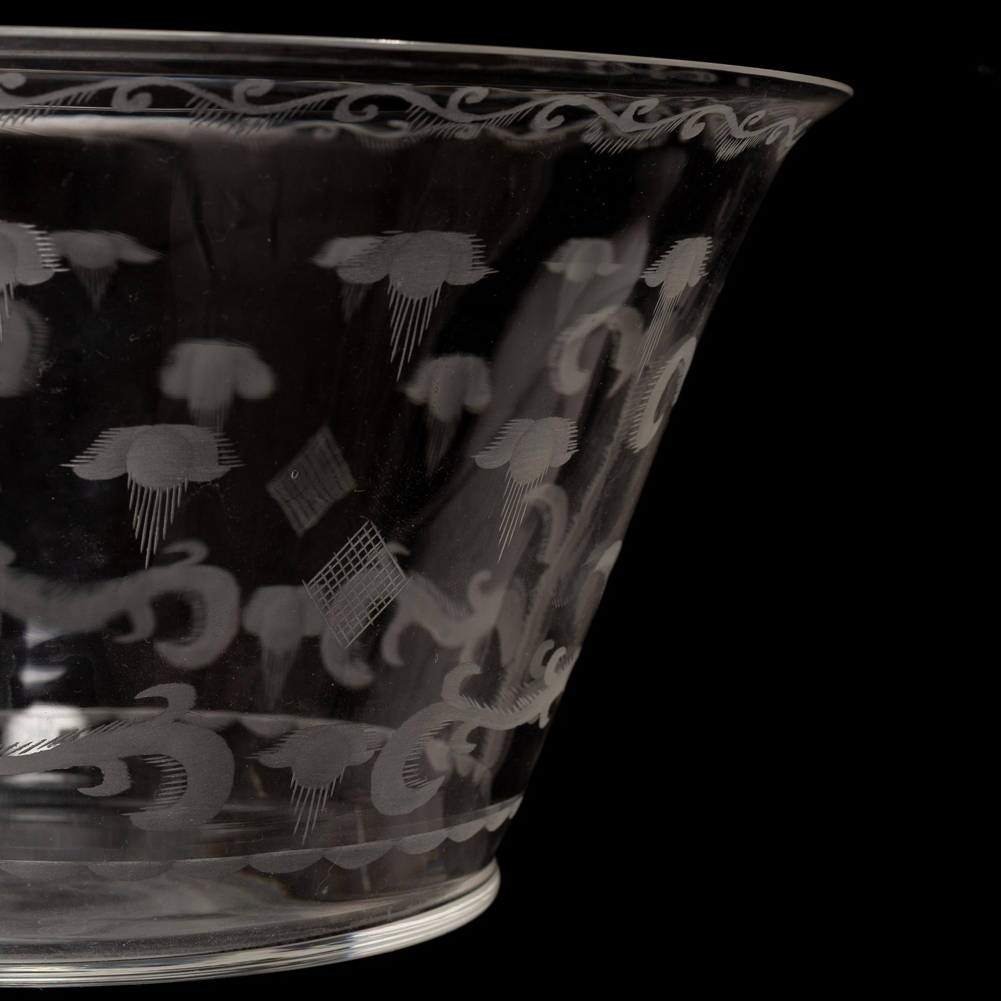 Edward Hald, A bowl with saucer, Orrefors.
