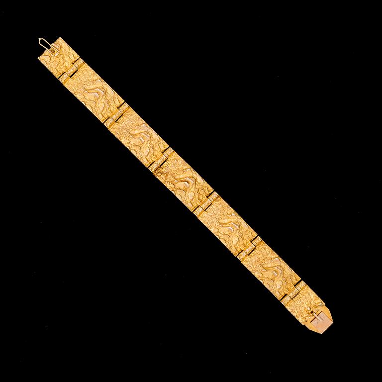 BJÖRN WECKSTRÖM, a bracelet " Velvet Clouds", 14K gold. Lapponia 1972.