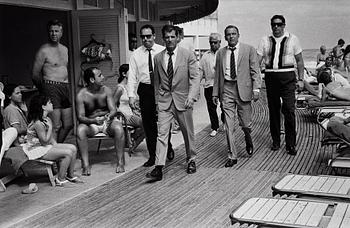 164. Terry O'Neill, "Frank Sinatra, Miami Beach, 1968".