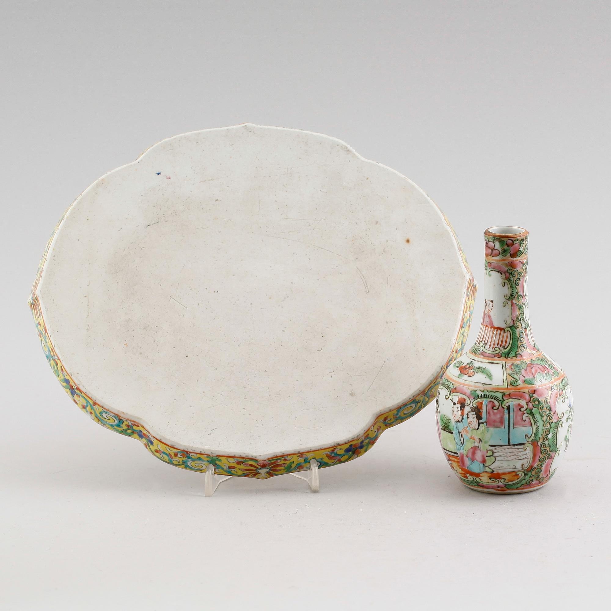 BRICKA SAMT VAS, porslin, Kina, Kanton, 1800-tal.