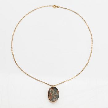 Elis Kauppi, Halsband, 14K guld och mossagat. Kupittaan kulta, Åbo 1962.