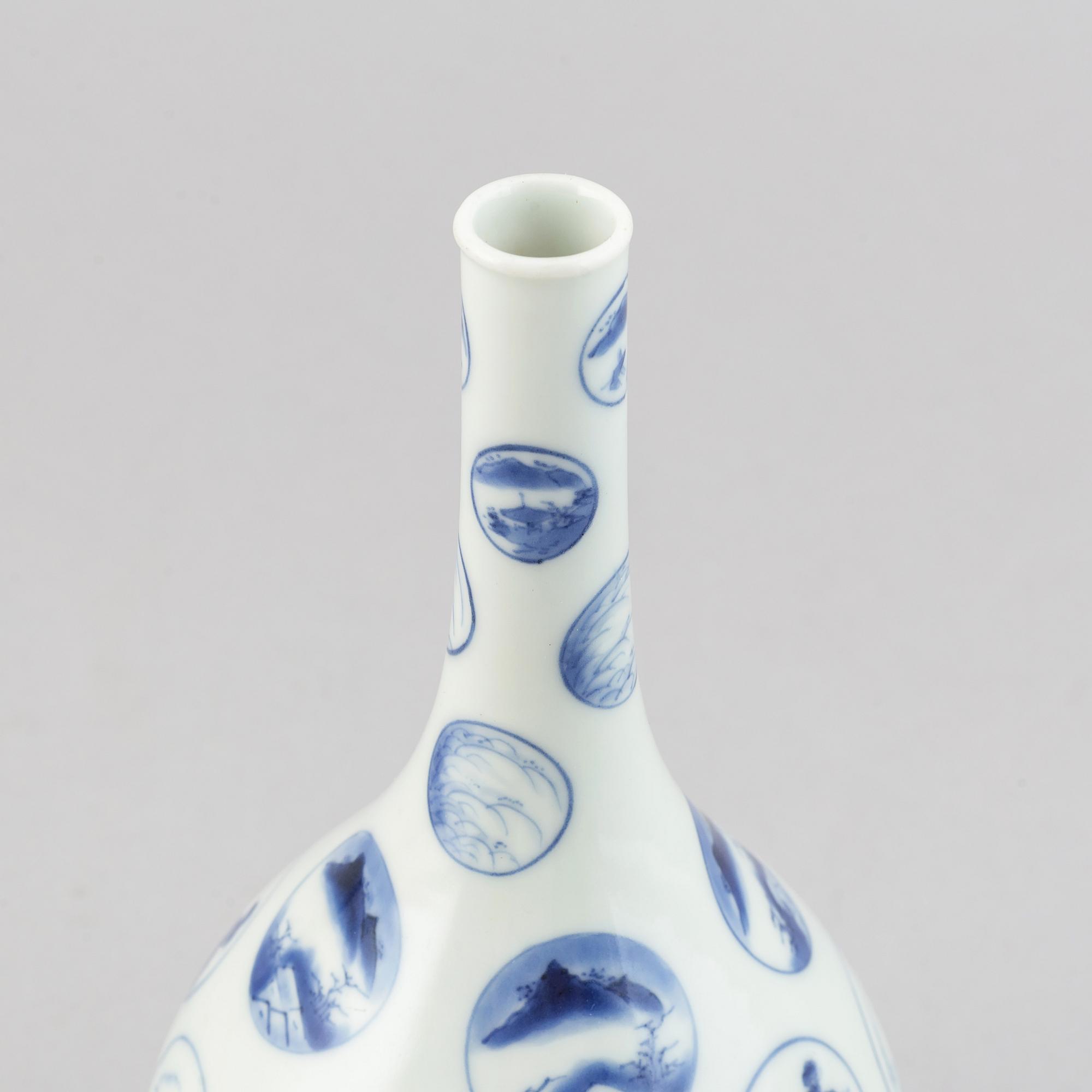 Vas, porslin, Arita, Japan, 1800-tal.