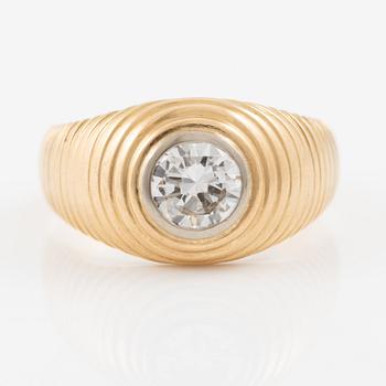 Ring, 18K guld med rund briljantslipad diamant.