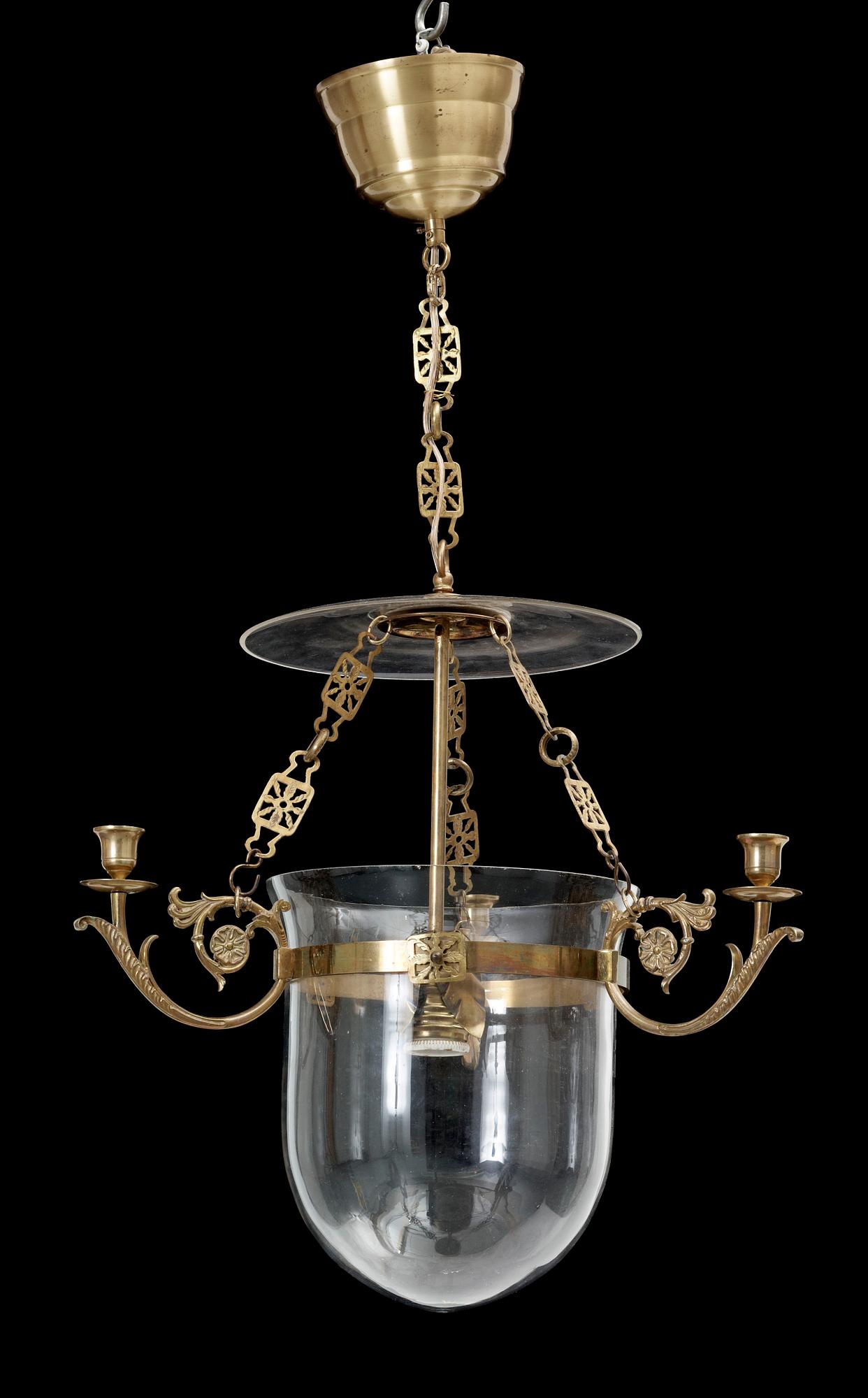TAKLAMPA, empirestil, 1900-talets första hälft. H 50.