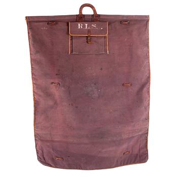 452. LOUIS VUITTON, a brown canvas garment cover from the late 19th/early 20th century.