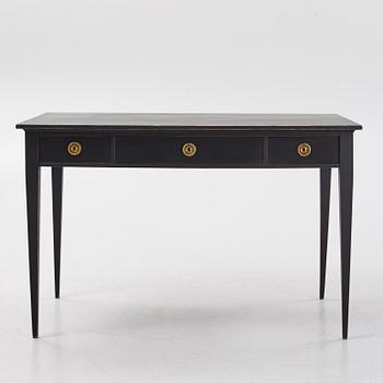Skrivbord, gustaviansk stil, 1900-talets första hälft.