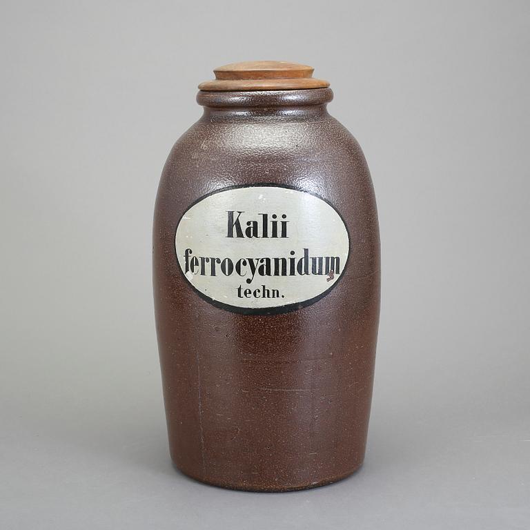 APOTEKSKRUS, stengods, Höganäs, 1900-tal.