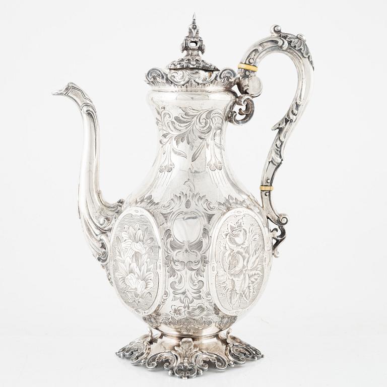 Kaffekanna, silver, Gustaf Möllenborg Féron, Stockholm, 1865.