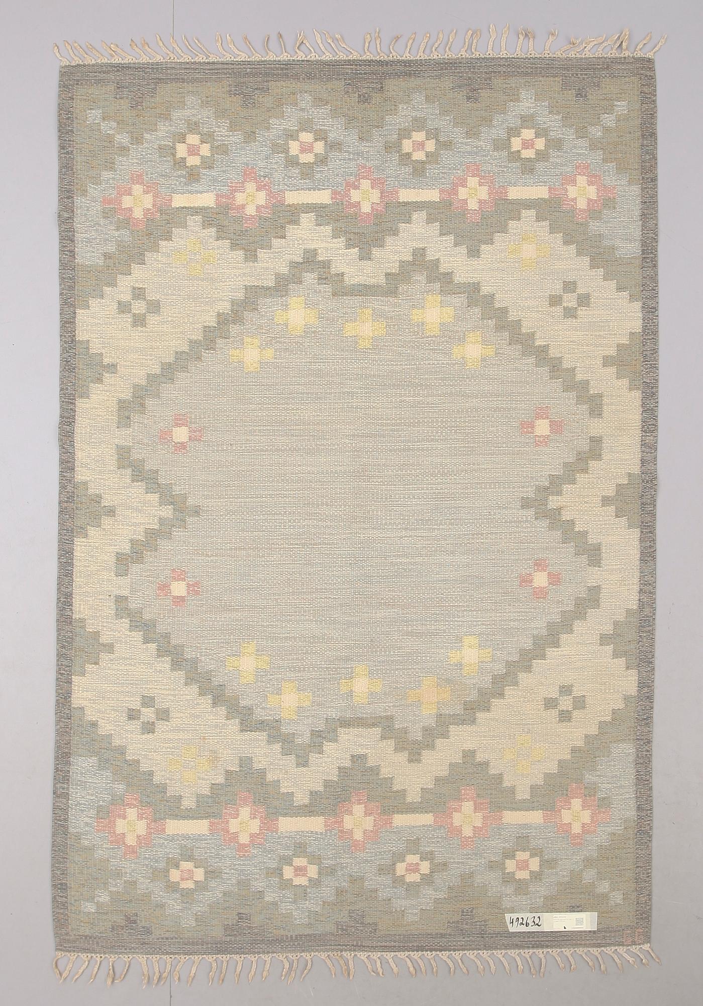 MATTA, signerad GG. Ca 165 x 245 cm.