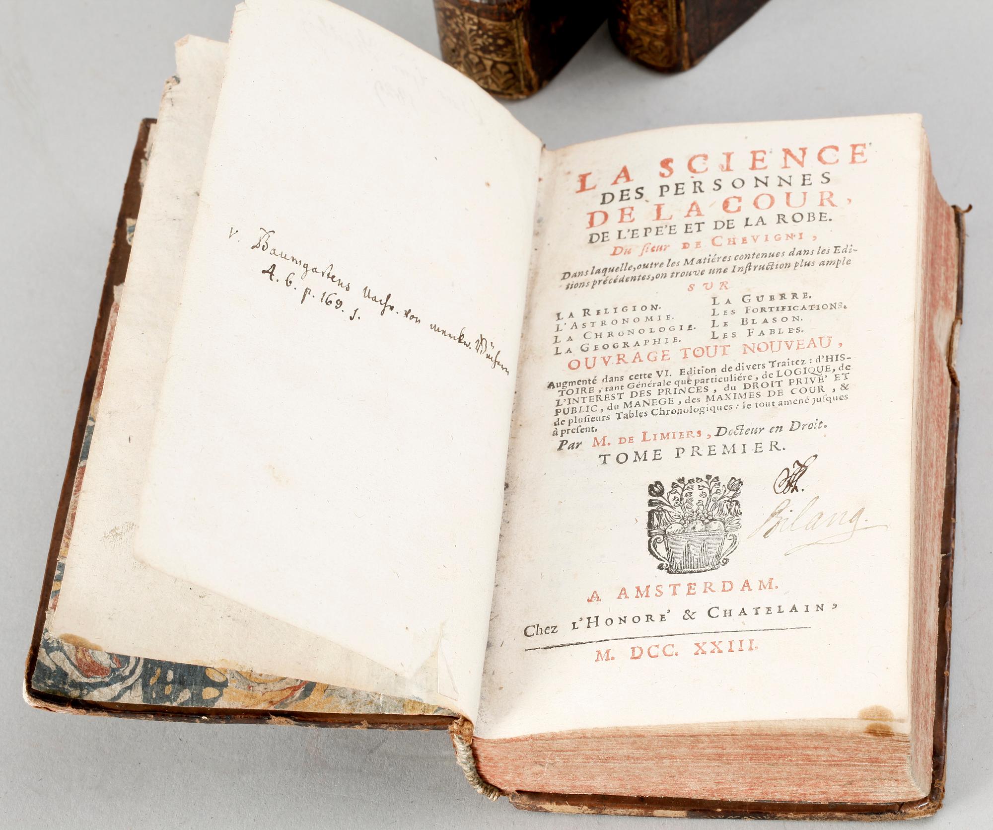 BOKVERK, 3 vol, "La Science des personnes de la Cour..." av de Limiers, Amsterdam 1723.