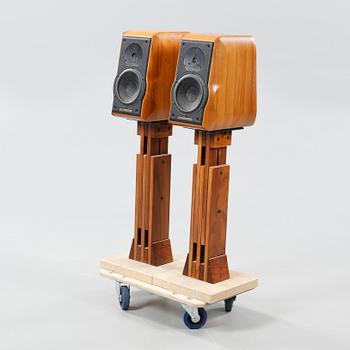 A pair of Electa Amator II speakers by Sonus Faber from Italy.