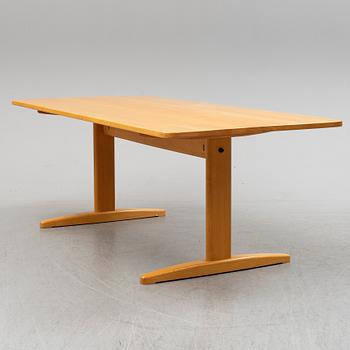 A 'Shaker' dining table by Børge Mogense, C.M Madsen, Denmark.