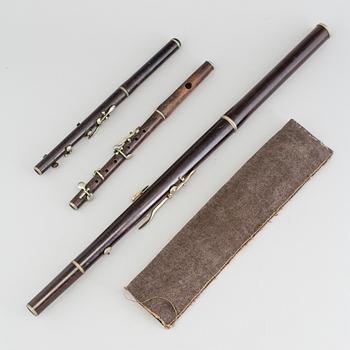 THREE 19TH CENTURY FLUTES.