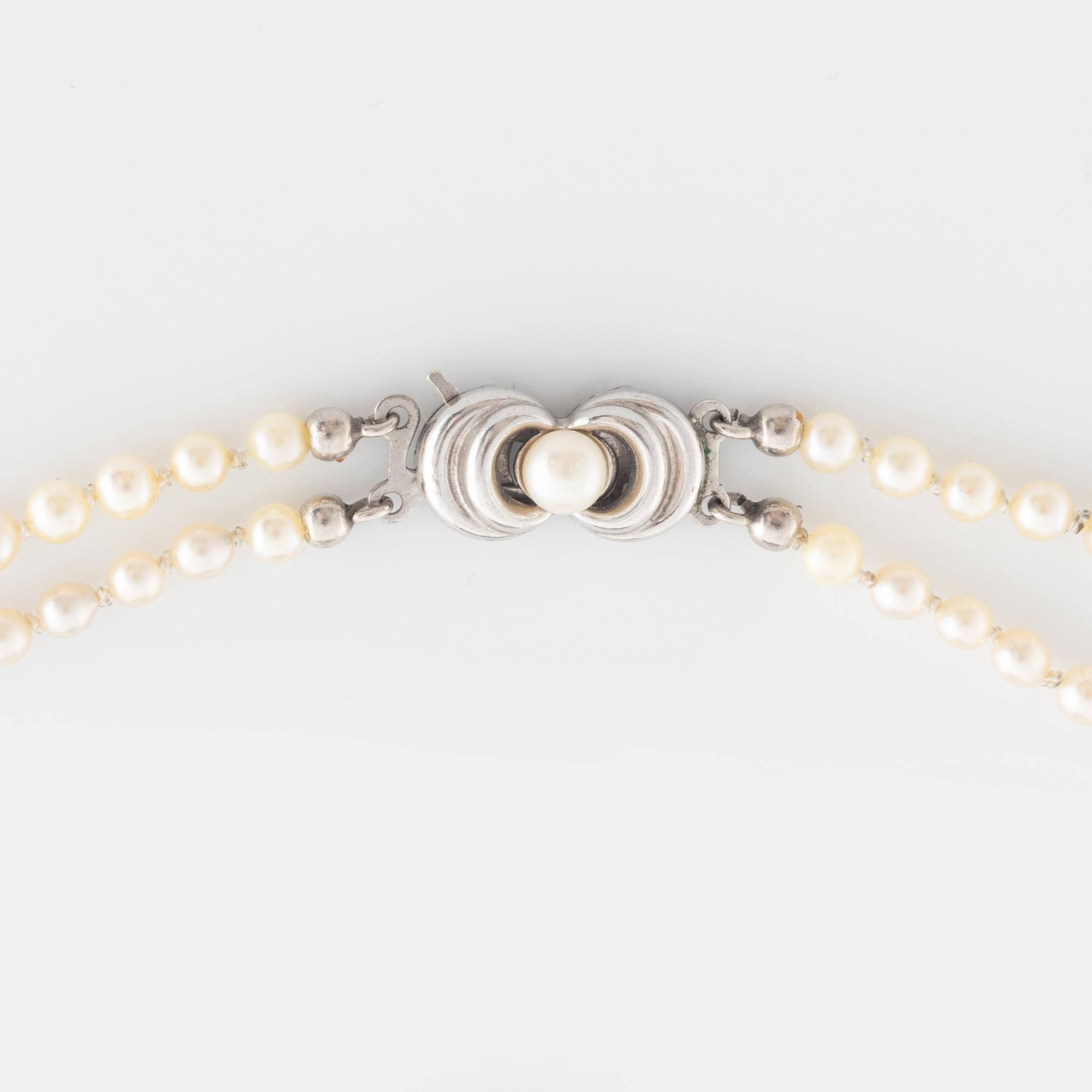 Two strand cultured pearl necklace.