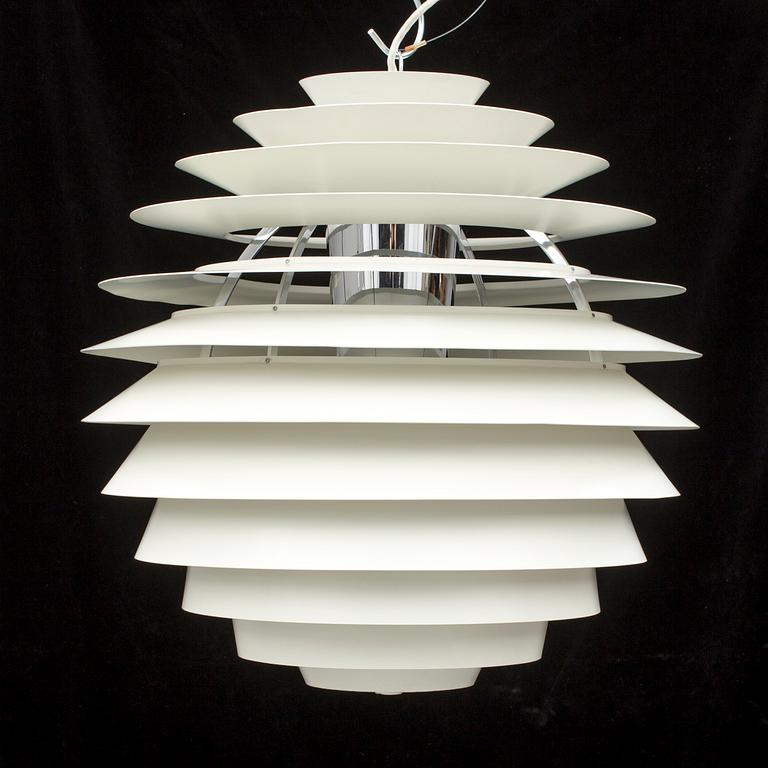TAKLAMPA, "PH Globe", Poul Henningsen för Louis Poulsen.