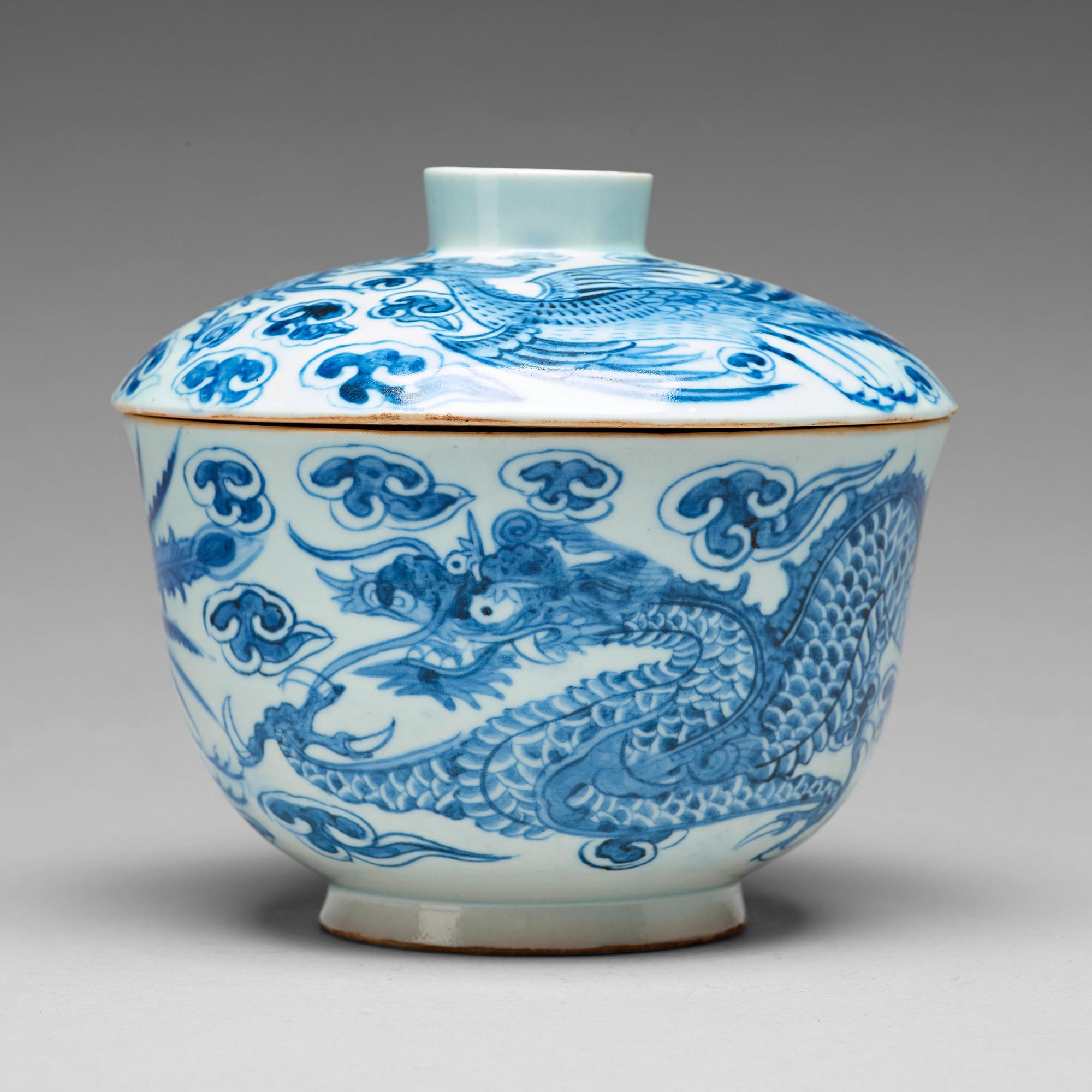 SKÅL med LOCK, porslin. Korea, Choson, 1800-tal.