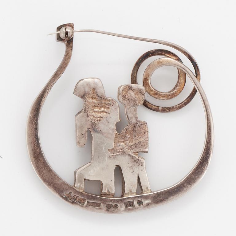Silver brooch, Eric Robbert.