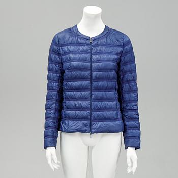 Moncler, dunjacka, storlek 2.