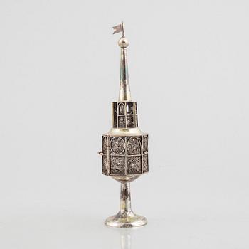 Besamim / spice tower, silver, Judaica, Berlin, first half of the 19th Century.