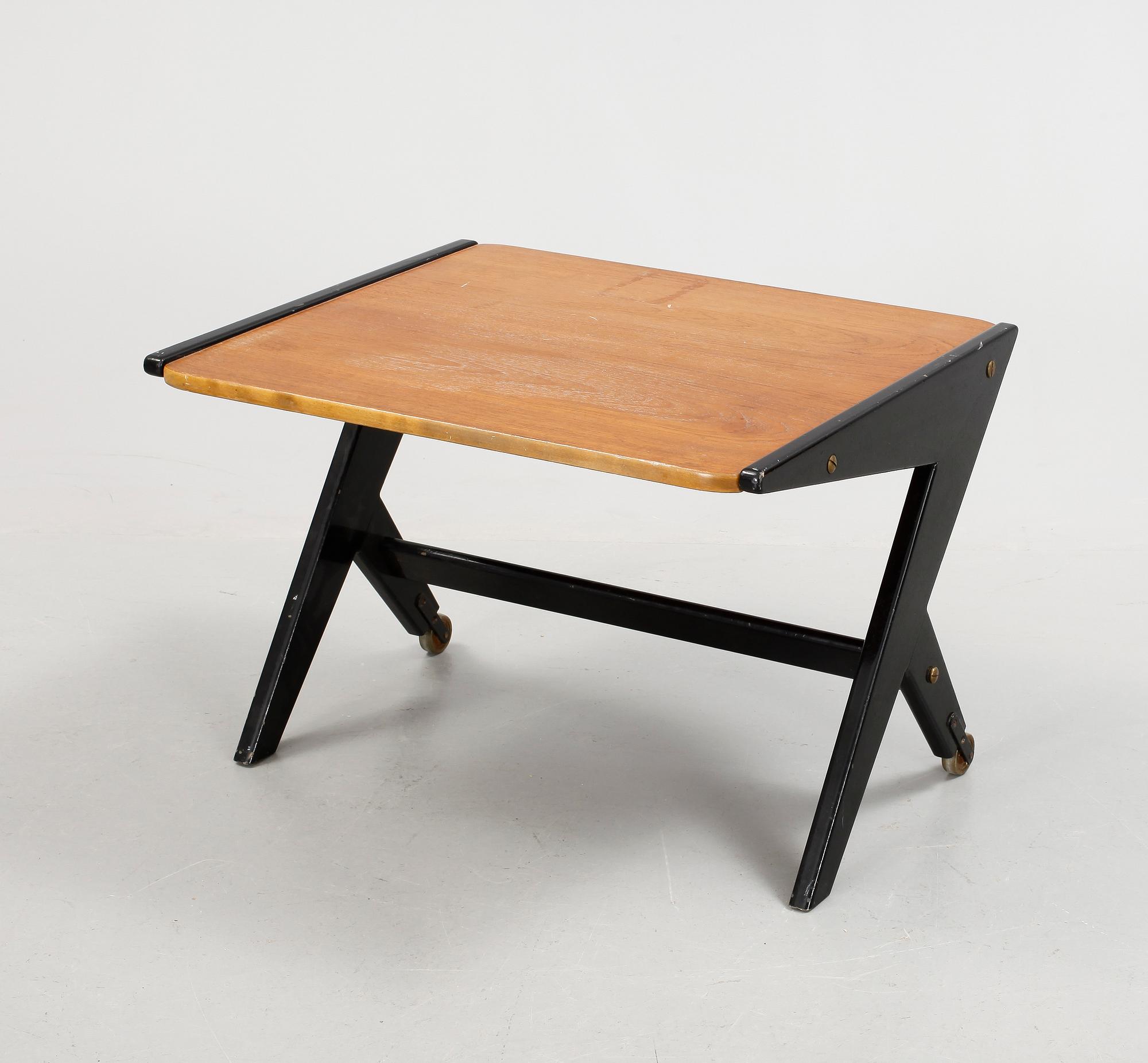 SOFFBORD, trol. Bengt Ruda, NK, 1900-talets mitt.