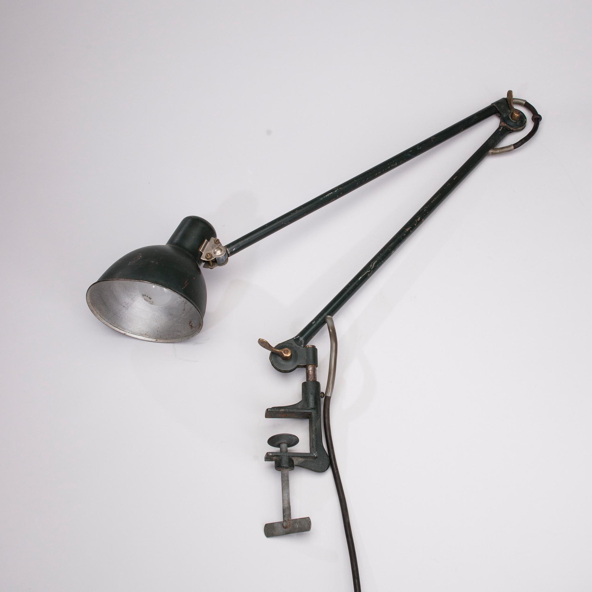 INDUSTRILAMPA, stämpelmärkt Idman, 1900-talets mitt.