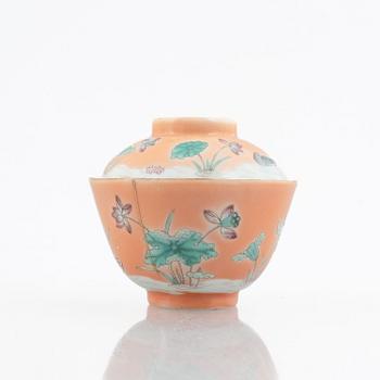 A 'mandarin duck' porcelain cup with cover, Qing dynasty, Daoguang seal mark.