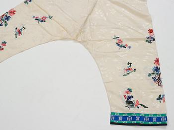 JACKA samt ROCK, broderat siden. Kina, 1900-talets första hälft.