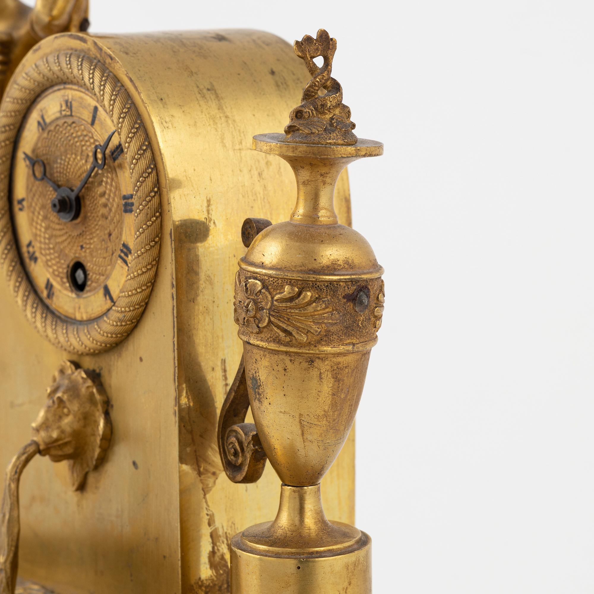 Bordspendyl, Empire, 1800-talets första hälft.