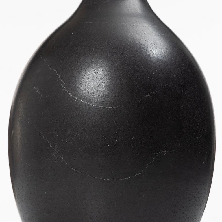 Erich & Ingrid Triller, vases, 3 pieces and 1 dish, Tobo.