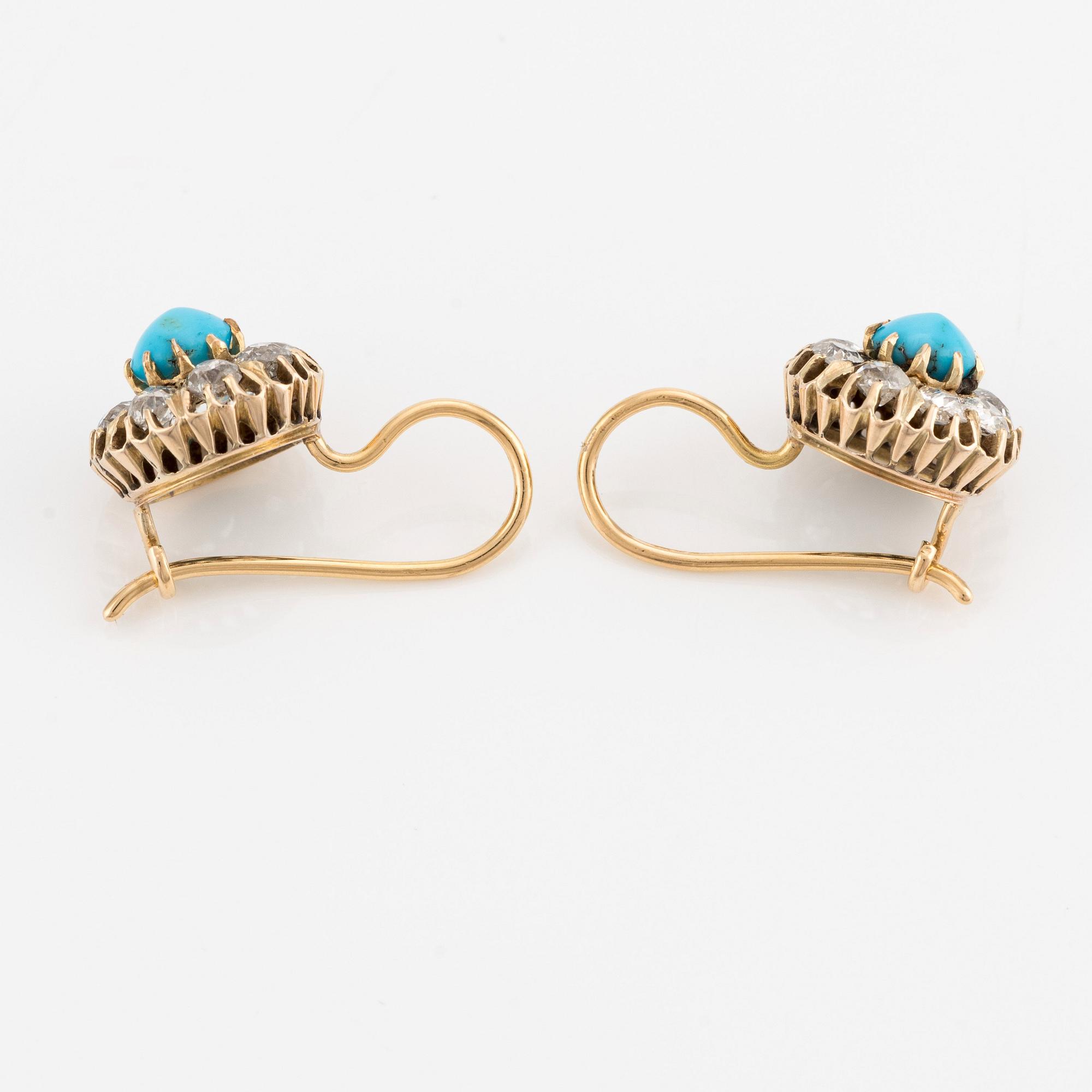 En ring och ett par örhängen, 14K guld med turkoser och gammalslipade diamanter.