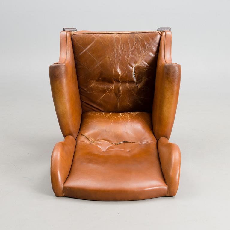 A 1920s armchair.