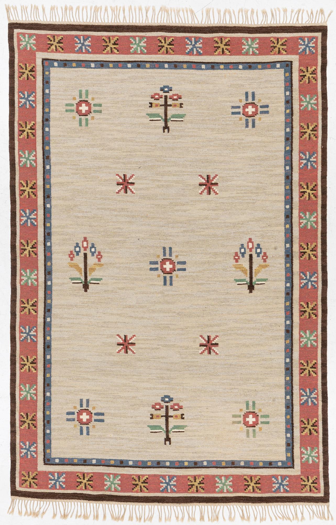 A flat weave carpet, c 304 x 200 cm.