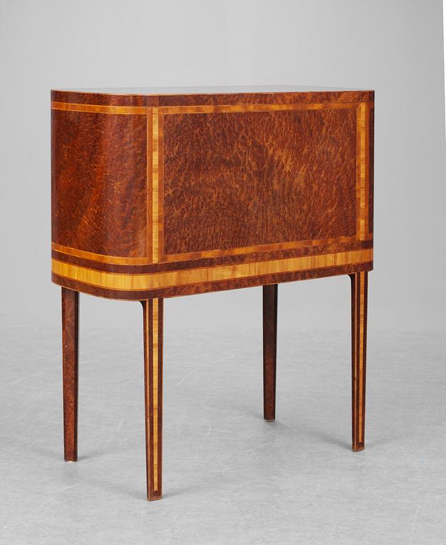 A David Rosén burr wood veneered secretary with inlays in different kind of woods, Georg Rymans Verkstäder circa 1933.