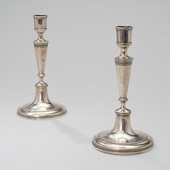 LJUSSTAKAR ETT PAR, silver, Madrid 1803, Antonio Goicochea, vikt 868 g.