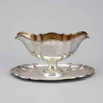 SÅSSKÅL, silver, CG Hallberg, Stockholm, 1919. Vikt ca 404g.