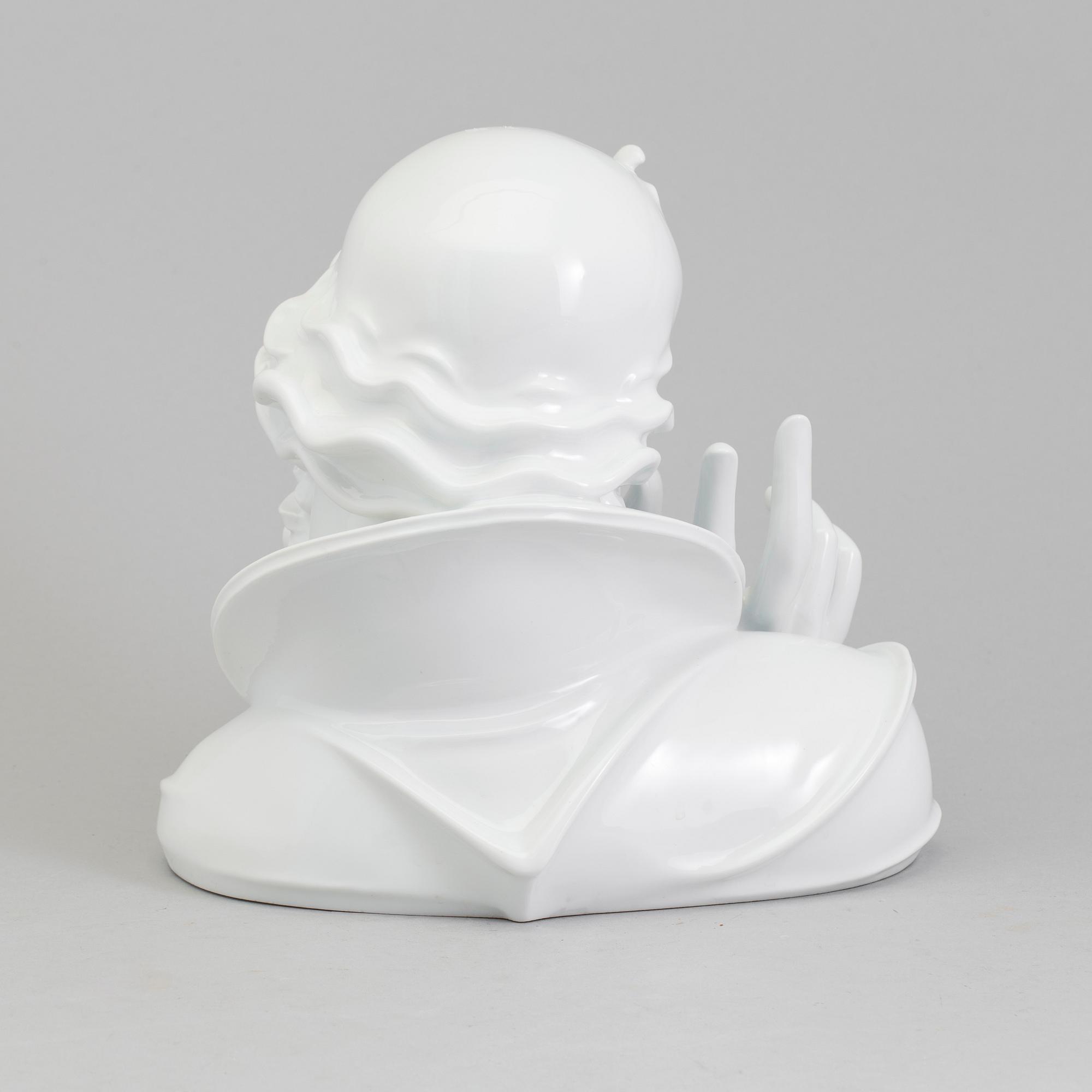 A porcelain bust of Christ from Staats Fachschule, Karlsbad, Czechoslovakia.