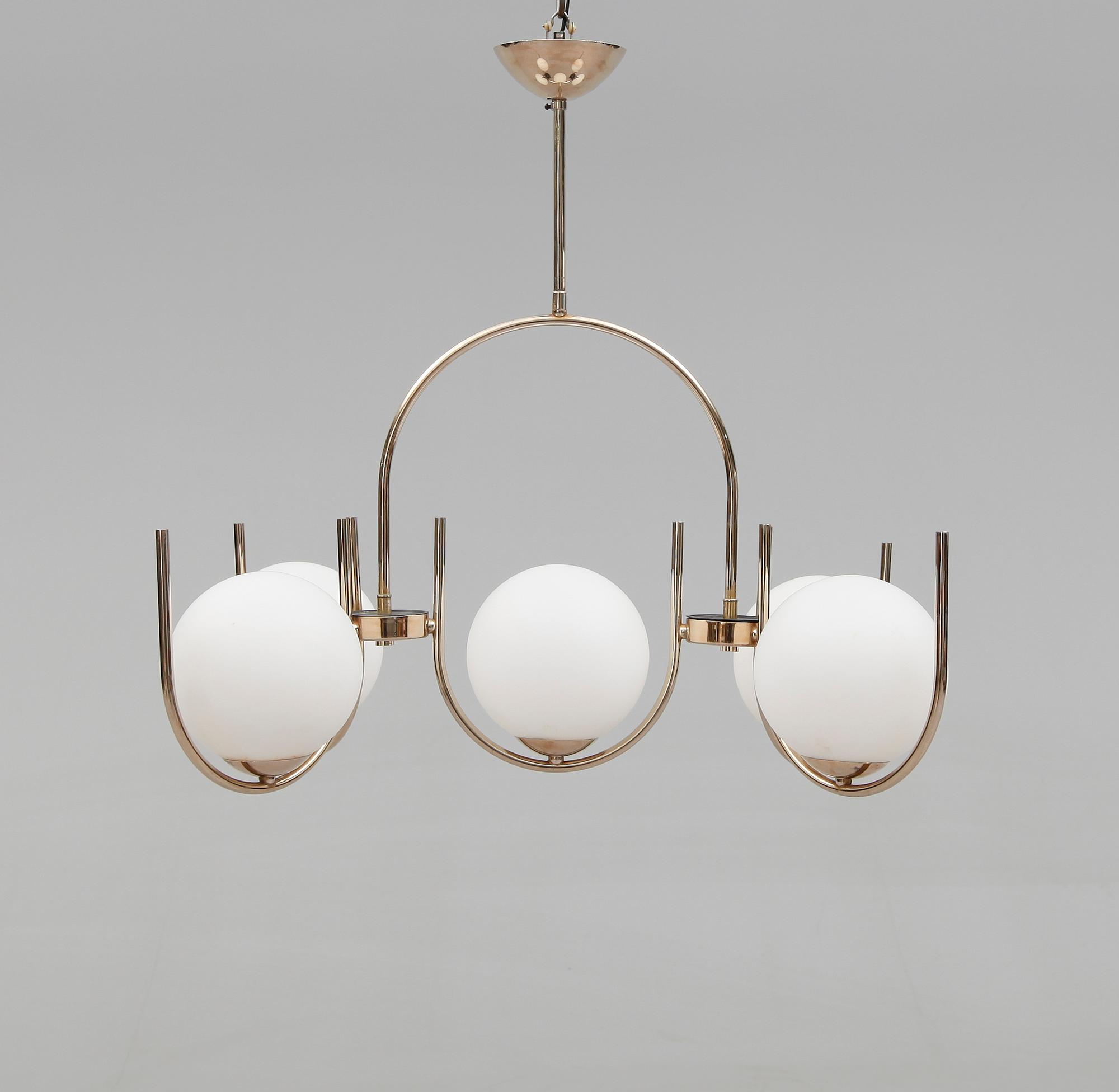 TAKLAMPA, 1900-talets mitt. Höjd ca 65 cm.